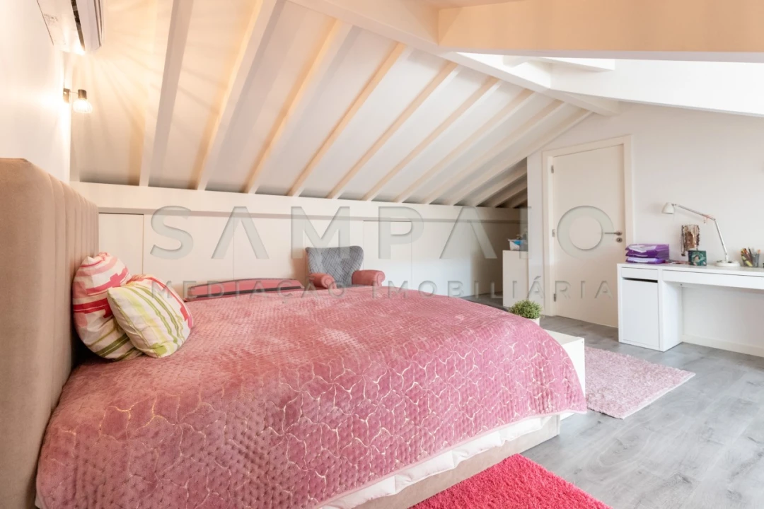 Moradia T4 para Venda em Santa Maria Maior e Monserrate e Meadela Foto 40