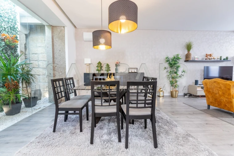 Moradia T4 para Venda em Santa Maria Maior e Monserrate e Meadela Foto 9