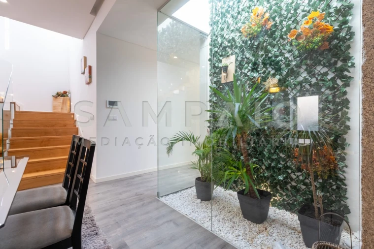 Moradia T4 para Venda em Santa Maria Maior e Monserrate e Meadela Foto 13