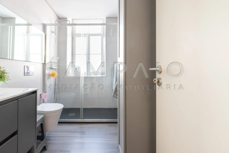 Moradia T4 para Venda em Santa Maria Maior e Monserrate e Meadela Foto 24