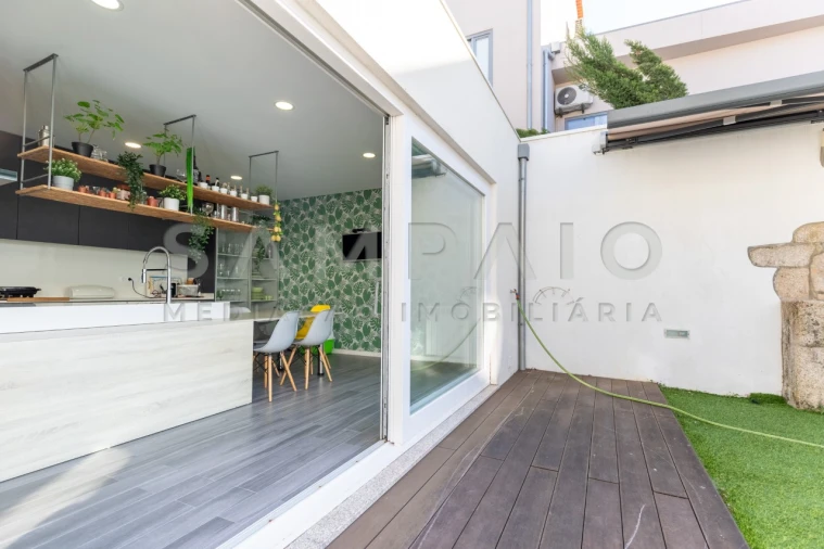 Moradia T4 para Venda em Santa Maria Maior e Monserrate e Meadela Foto 2