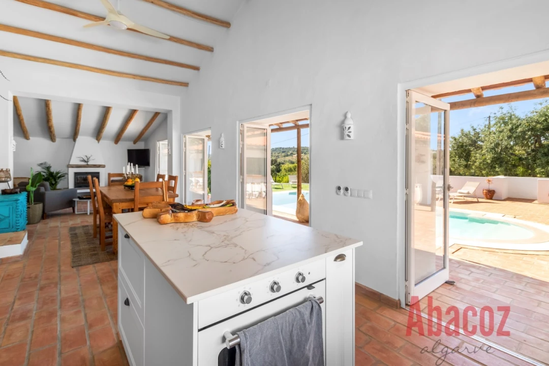 Moradia T4 para Venda em São Bartolomeu de Messines Foto 7