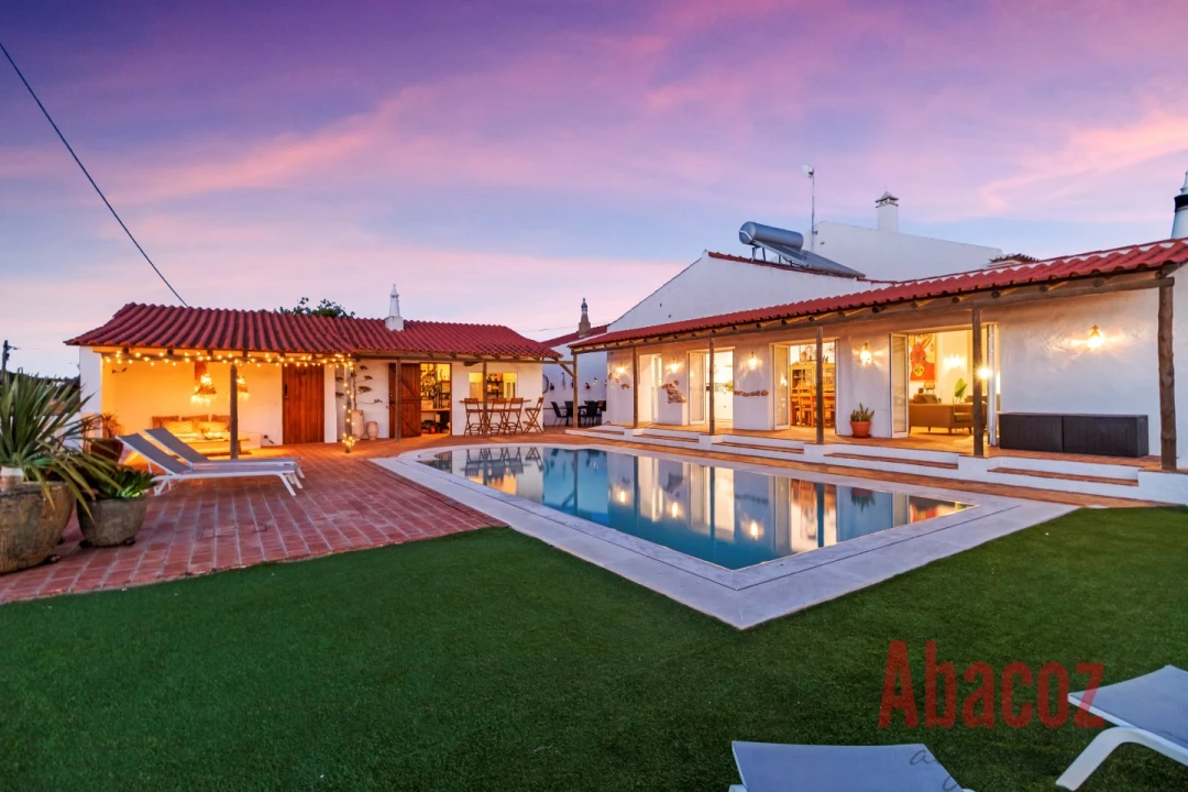 Moradia T4 para Venda em São Bartolomeu de Messines Foto 1