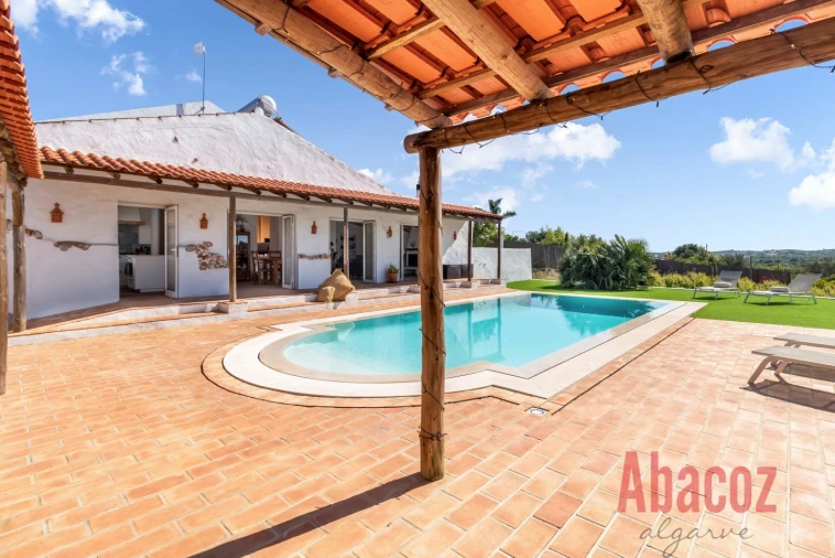 Moradia T4 para Venda em São Bartolomeu de Messines Foto 19