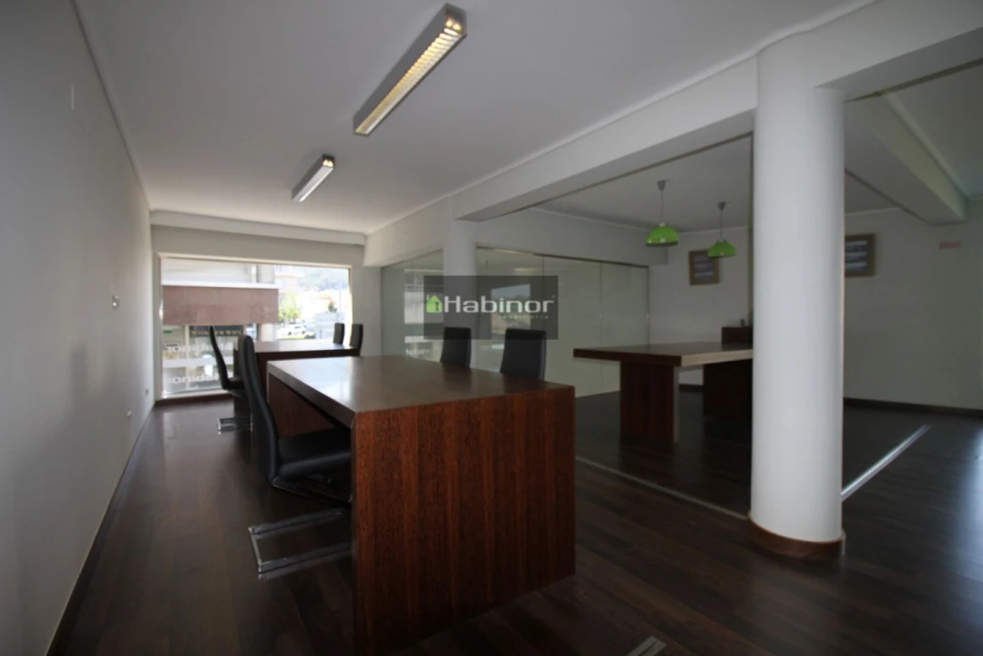 Escritório para Arrendamento em Santa Maria Maior e Monserrate e Meadela Foto 6