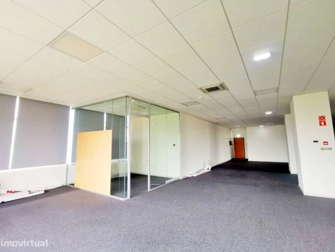 Escritório para Arrendamento em Cidade da Maia Foto 5