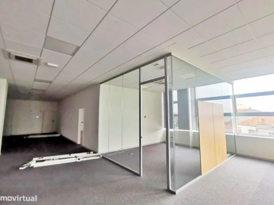 Escritório para Arrendamento em Cidade da Maia Foto 6