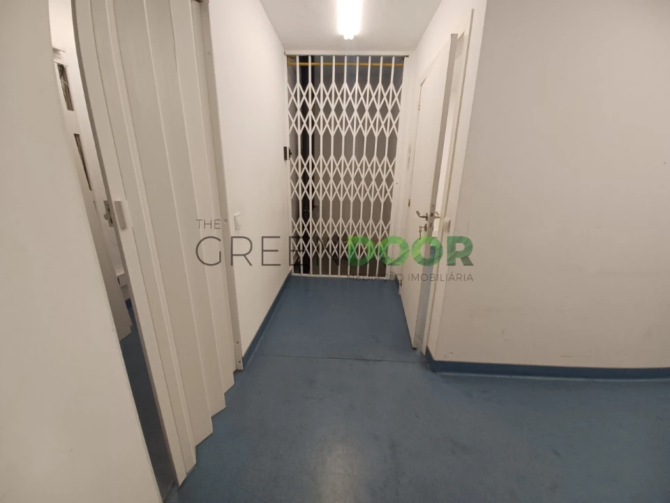 Loja para Venda em Amora Foto 20