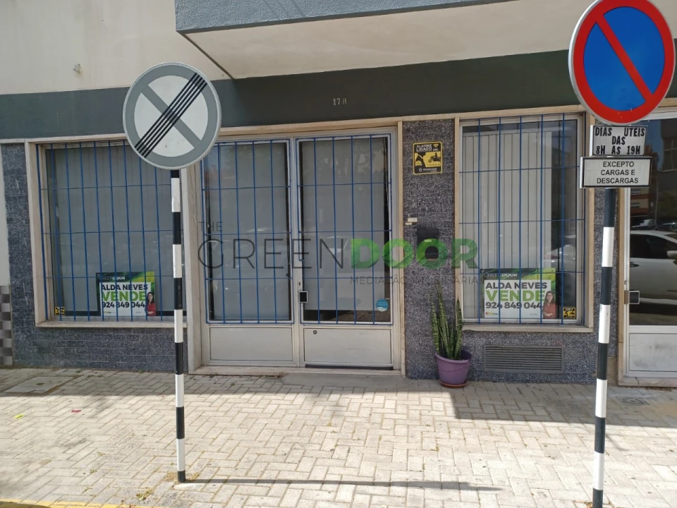 Loja para Venda em Amora Foto 22