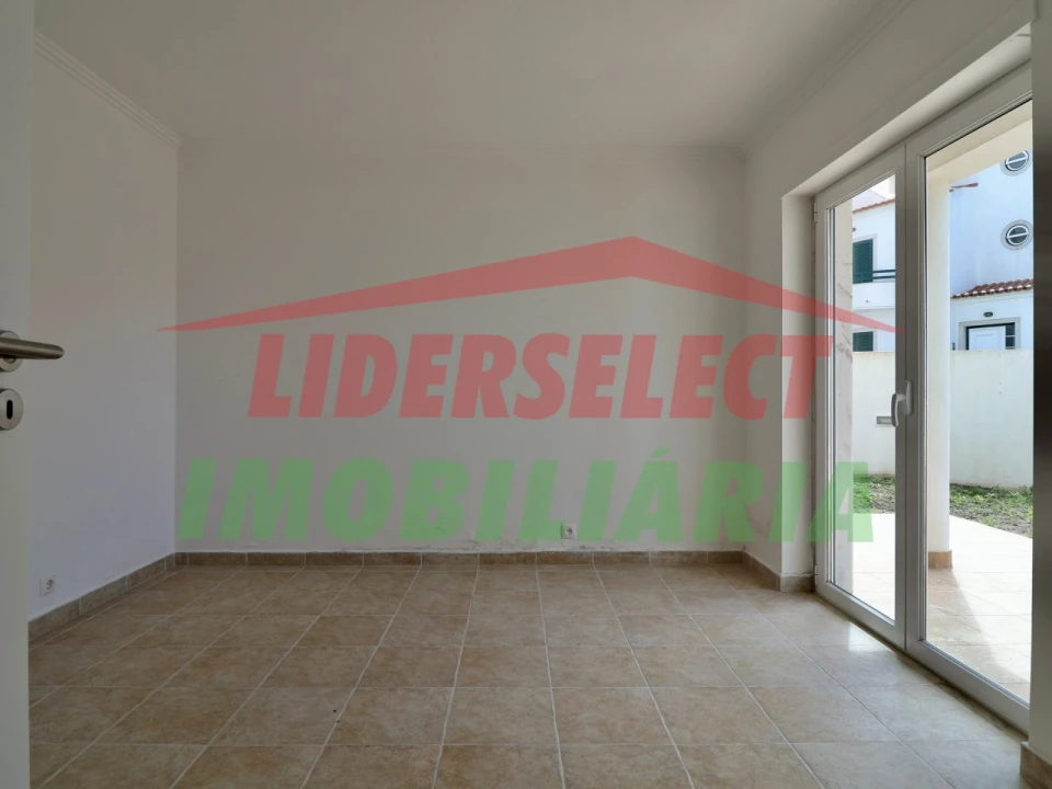 Moradia T3 para Venda em Ericeira Foto 35