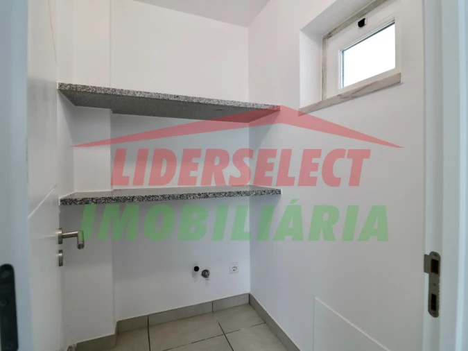 Moradia T3 para Venda em Ericeira Foto 14