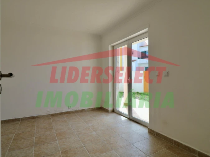 Moradia T3 para Venda em Ericeira Foto 34