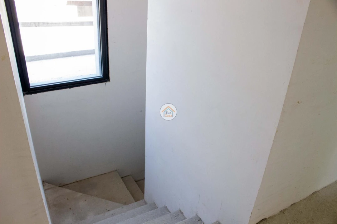 Moradia T3 para Venda em São Felix da Marinha Foto 15