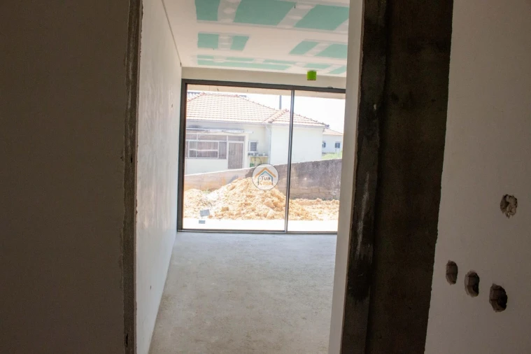 Moradia T3 para Venda em São Felix da Marinha Foto 19