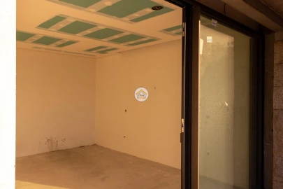 Moradia T3 para Venda em São Felix da Marinha
