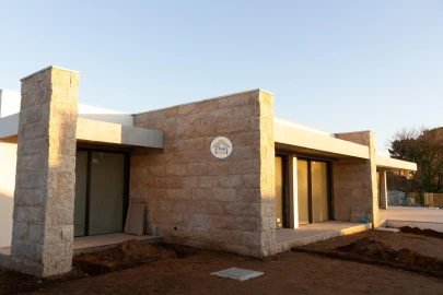 Moradia T3 para Venda em São Felix da Marinha