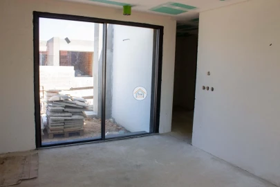 Moradia T3 para Venda em São Felix da Marinha
