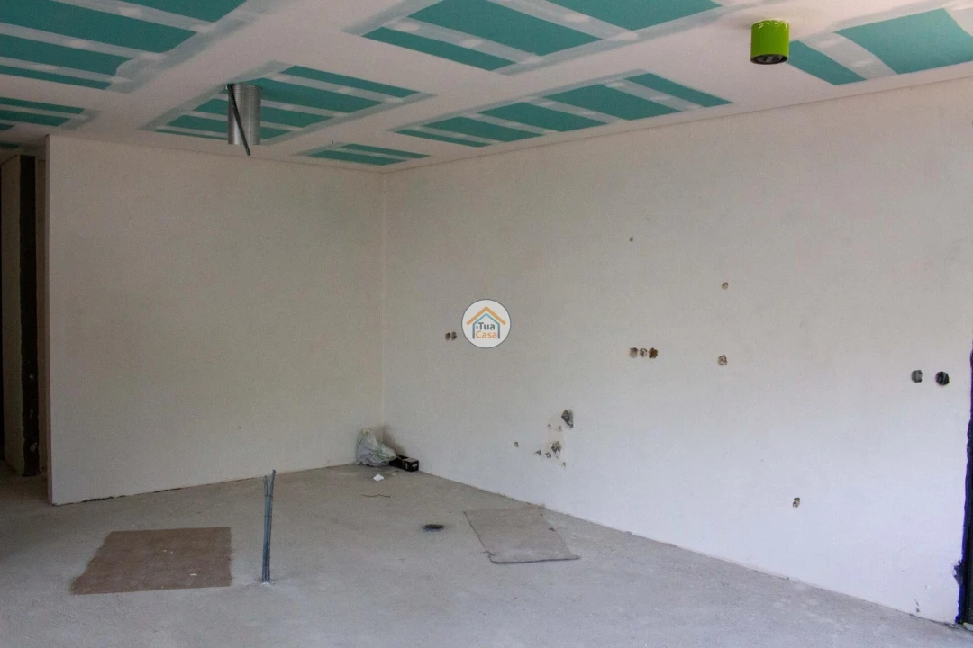 Moradia T3 para Venda em São Felix da Marinha Foto 28