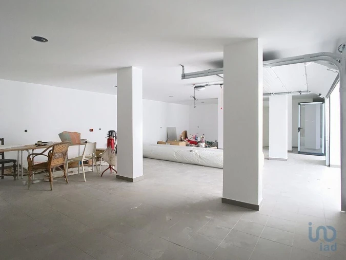 Moradia T4 para Venda em Igreja Nova e Cheleiros Foto 10