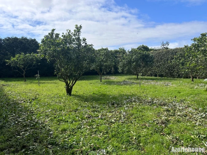 Moradia T9 para Venda em Rabo de Peixe Foto 24