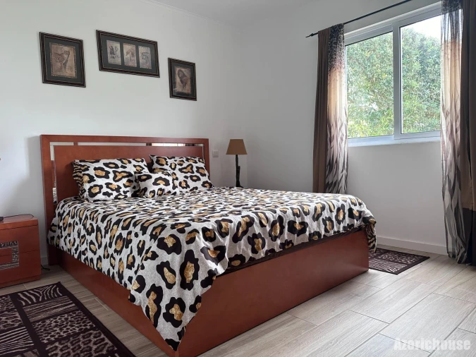 Moradia T9 para Venda em Rabo de Peixe Foto 18