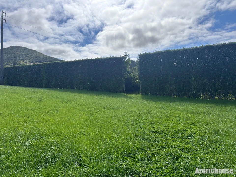 Moradia T9 para Venda em Rabo de Peixe Foto 26