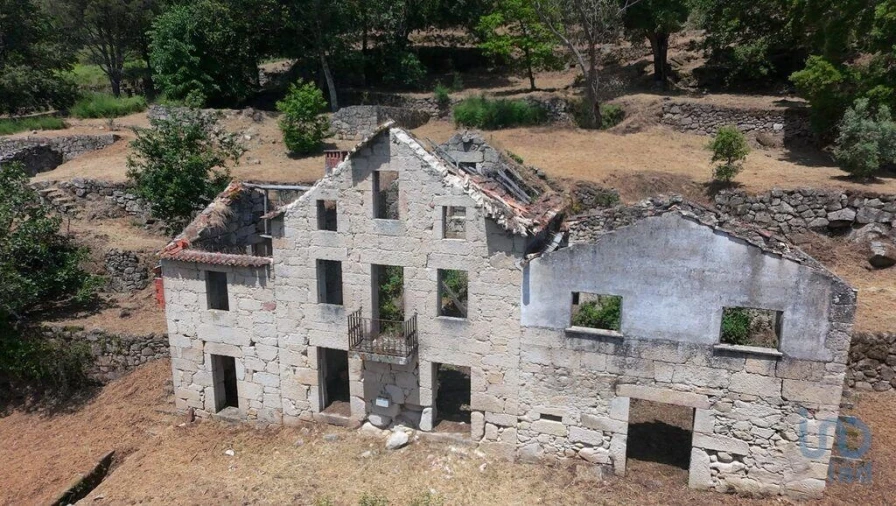 Terreno para Venda em Santa Ovaia e Vila Pouca da Beira Foto 2