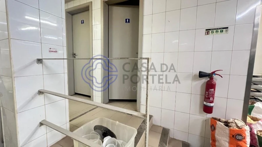 Negócio para Trespasse em Canelas Foto 13