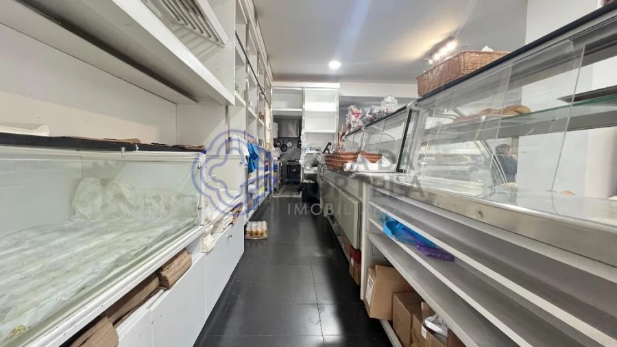 Negócio para Trespasse em Canelas Foto 3