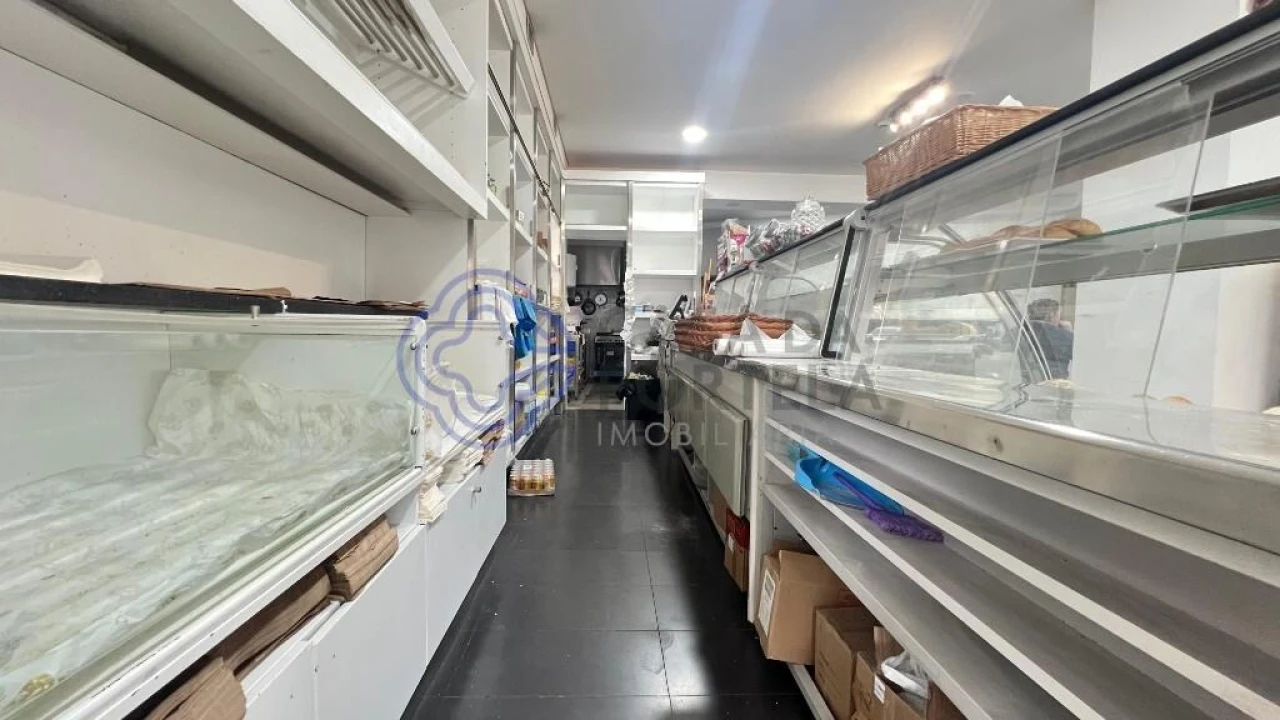 Negócio para Trespasse em Canelas Foto 3