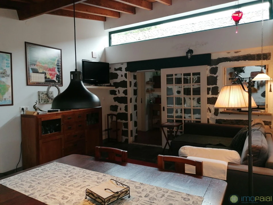 Moradia T3 para Venda em Feteira Foto 13