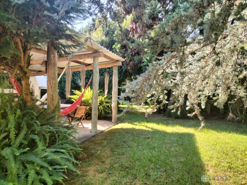 Moradia T3 para Venda em Feteira Foto 10