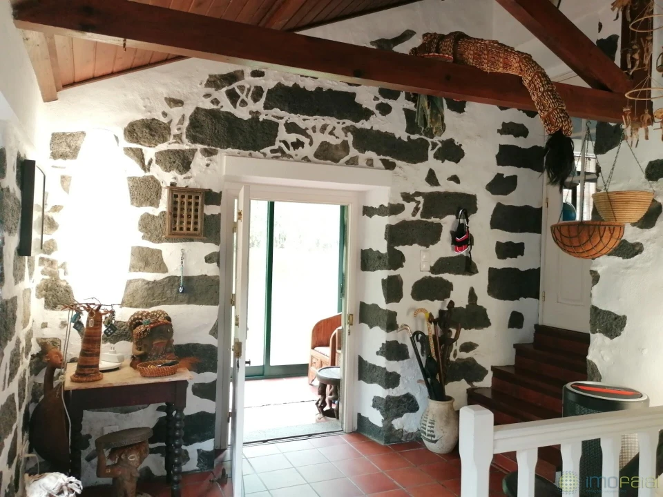 Moradia T3 para Venda em Feteira Foto 11