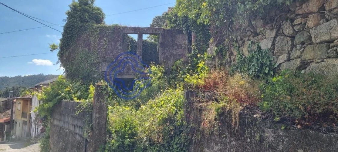 Moradia T2 para Venda em Couto de Esteves Foto 6