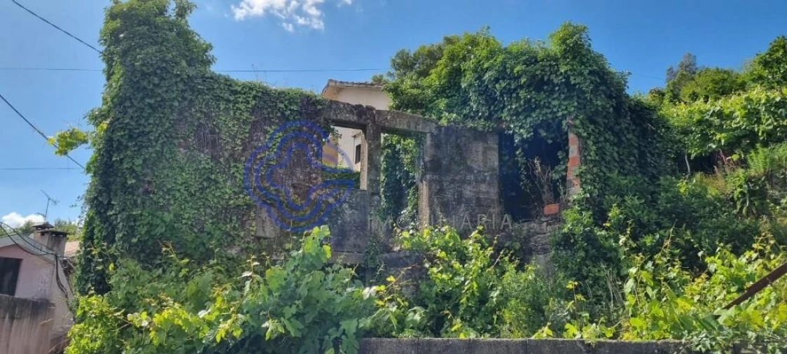 Moradia T2 para Venda em Couto de Esteves Foto 8