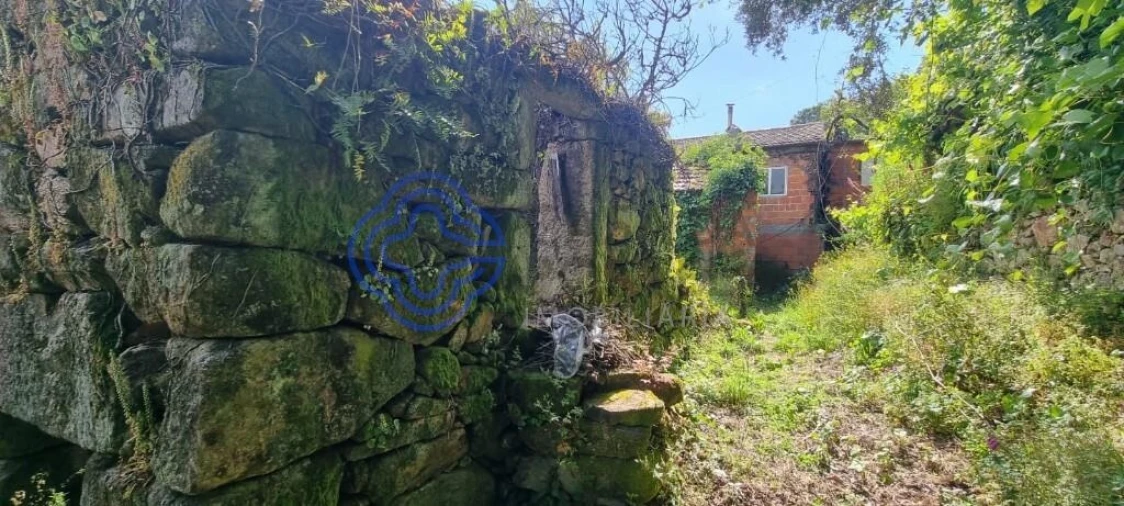 Moradia T2 para Venda em Couto de Esteves Foto 9