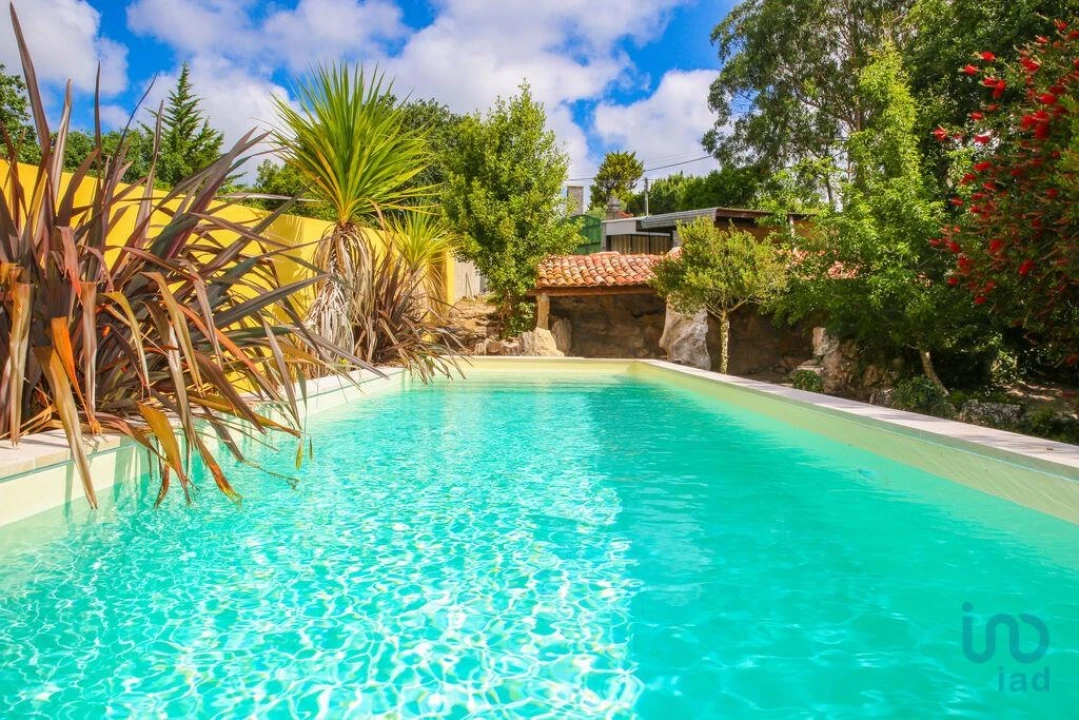 Moradia T4 para Venda em São Bartolomeu dos Galegos e Moledo Foto 1