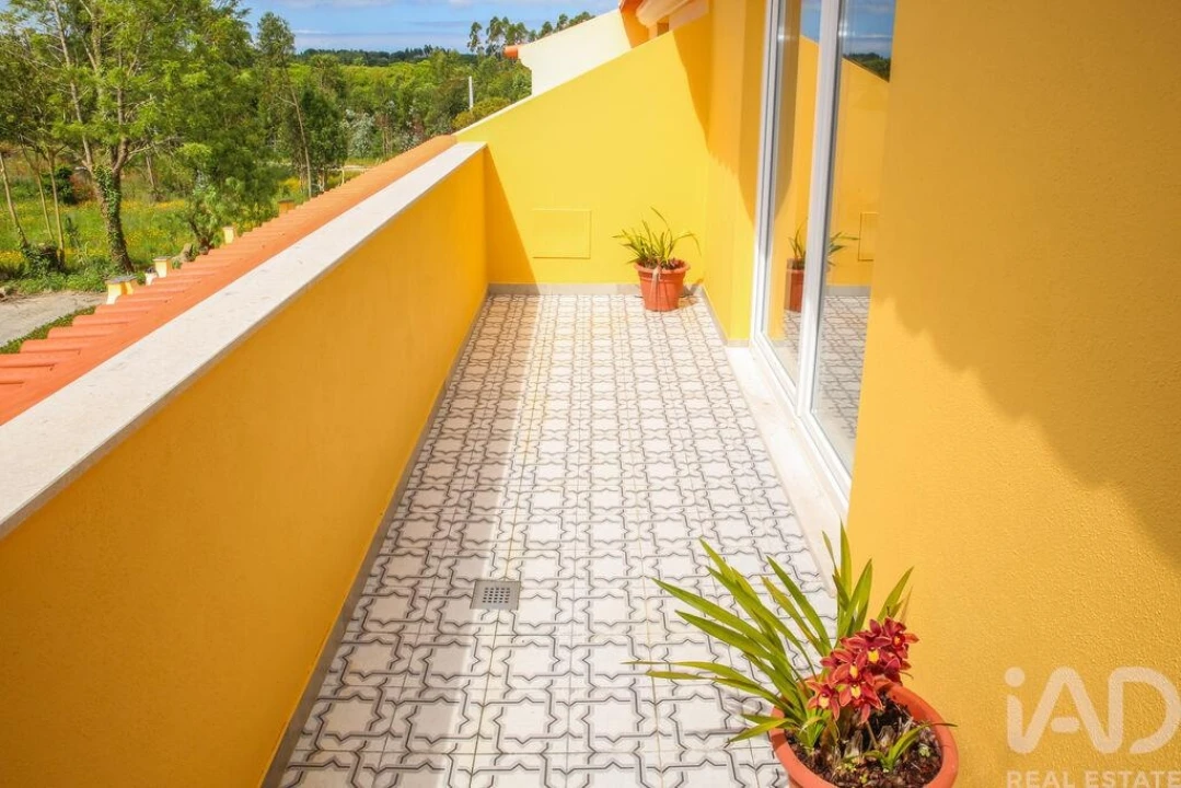 Moradia T4 para Venda em São Bartolomeu dos Galegos e Moledo Foto 20