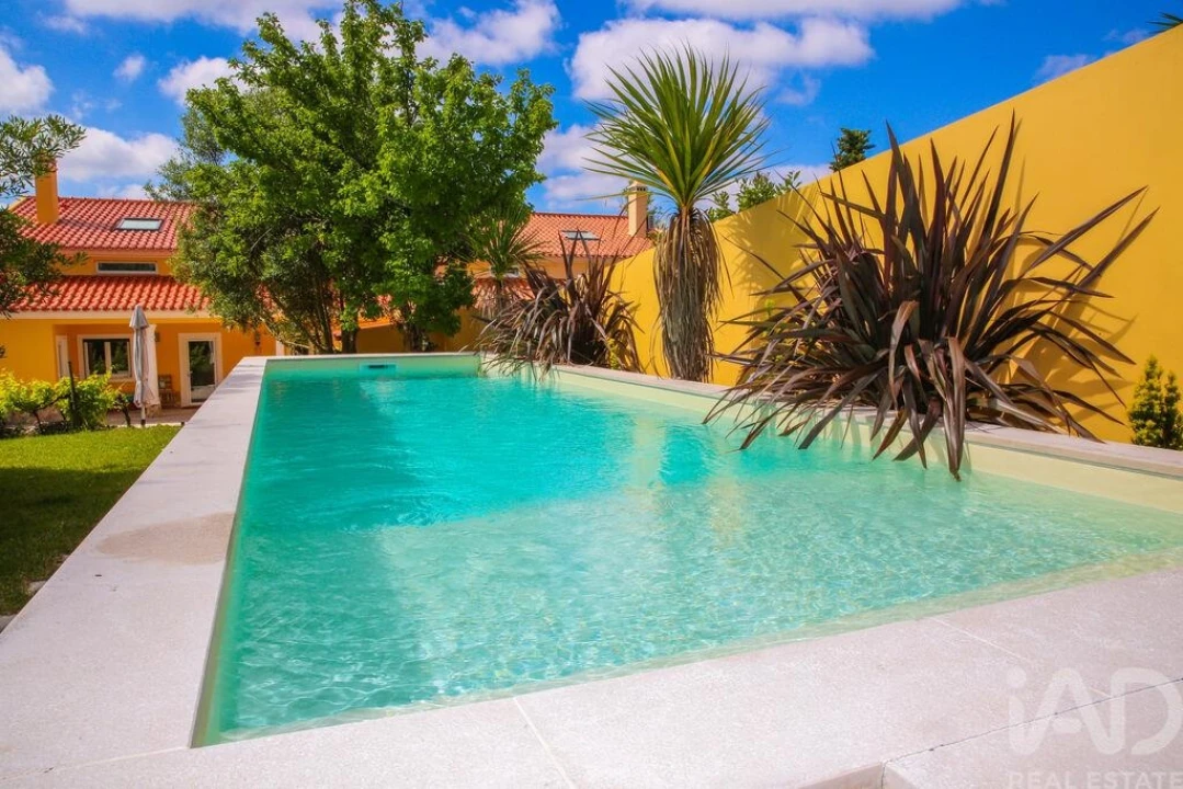 Moradia T4 para Venda em São Bartolomeu dos Galegos e Moledo Foto 23