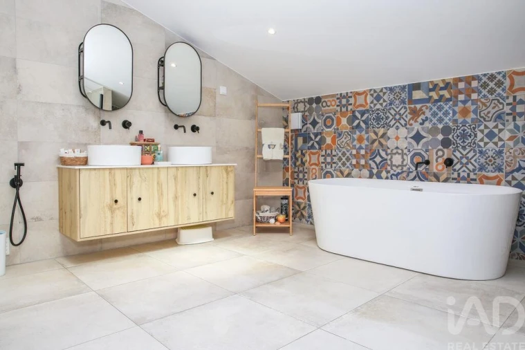 Moradia T4 para Venda em São Bartolomeu dos Galegos e Moledo Foto 16