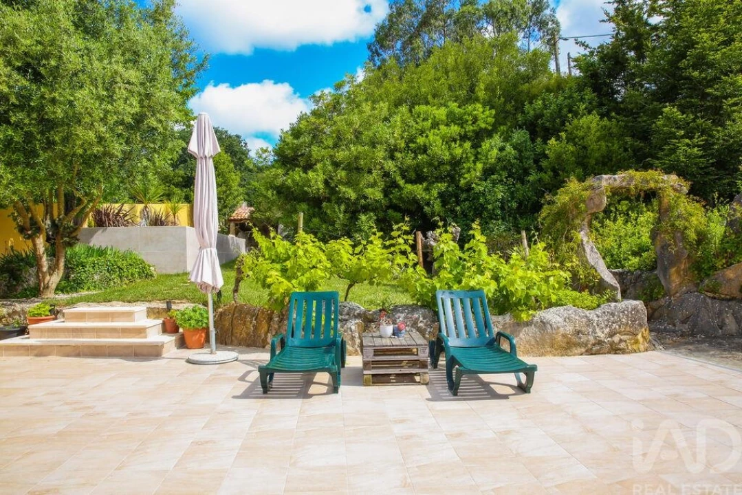 Moradia T4 para Venda em São Bartolomeu dos Galegos e Moledo Foto 21