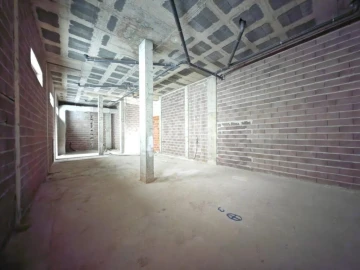 Loja para Arrendamento em Requeixo, Nossa Senhora de Fátima e Nariz