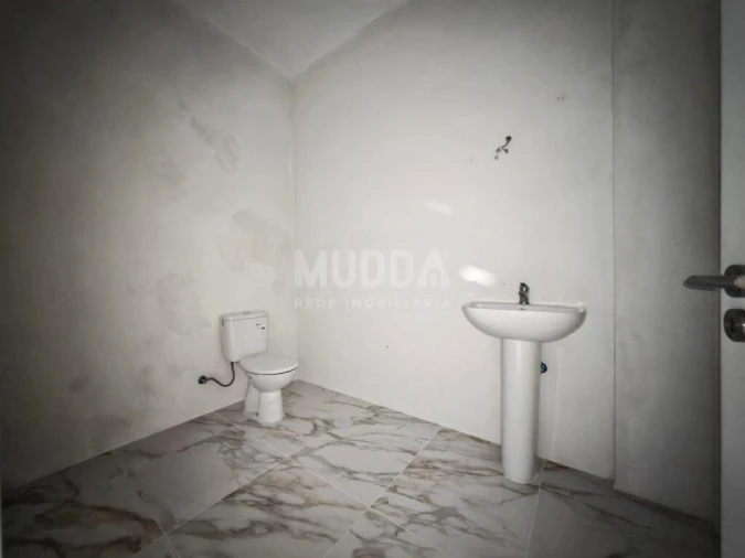 Loja para Arrendamento em Requeixo, Nossa Senhora de Fátima e Nariz Foto 6