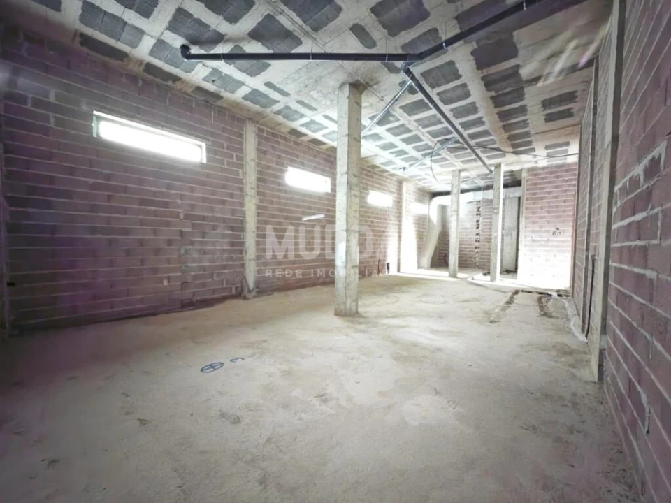 Loja para Arrendamento em Requeixo, Nossa Senhora de Fátima e Nariz Foto 7