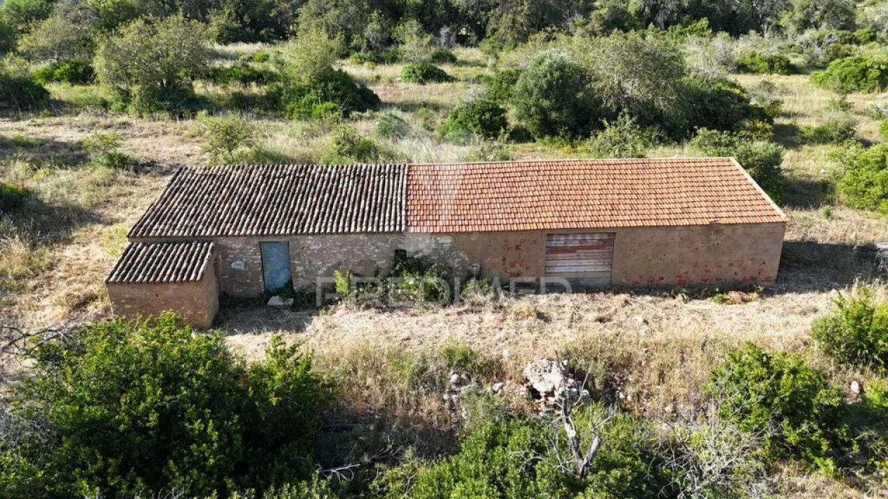 Quinta T2 para Venda em Ferreiras Foto 2