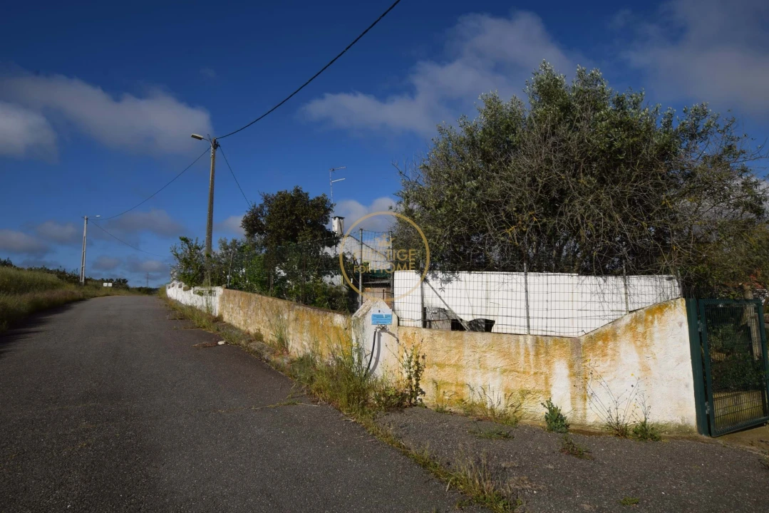 Moradia T3 para Venda em Ameixial Foto 4