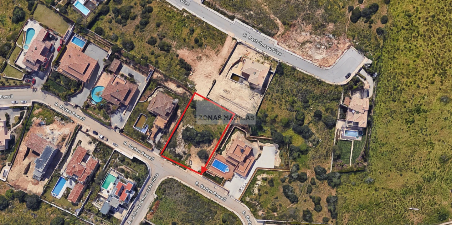 Terreno para Venda em Lagos (São Sebastião e Santa Maria) Foto 2