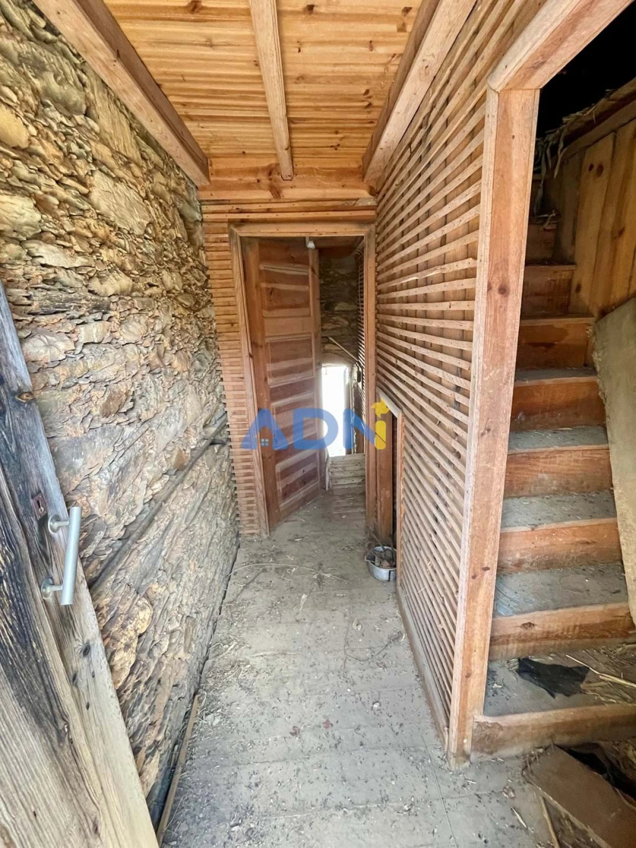 Moradia T3 para Venda em Almaceda Foto 7