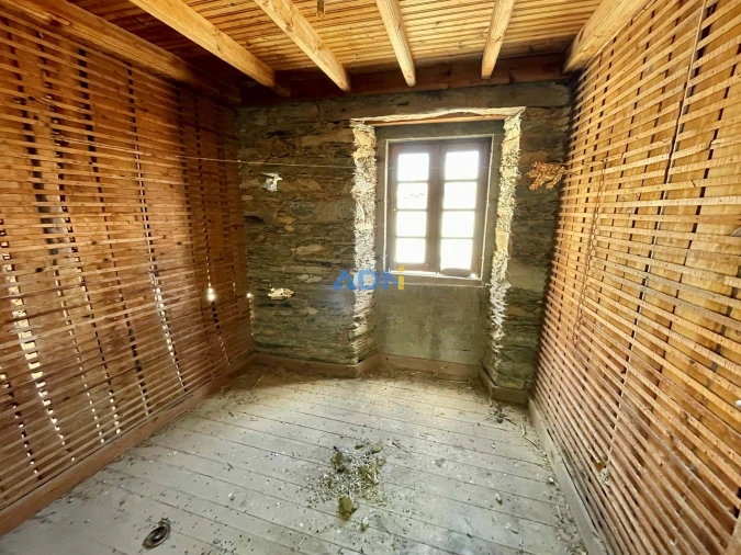 Moradia T3 para Venda em Almaceda Foto 5