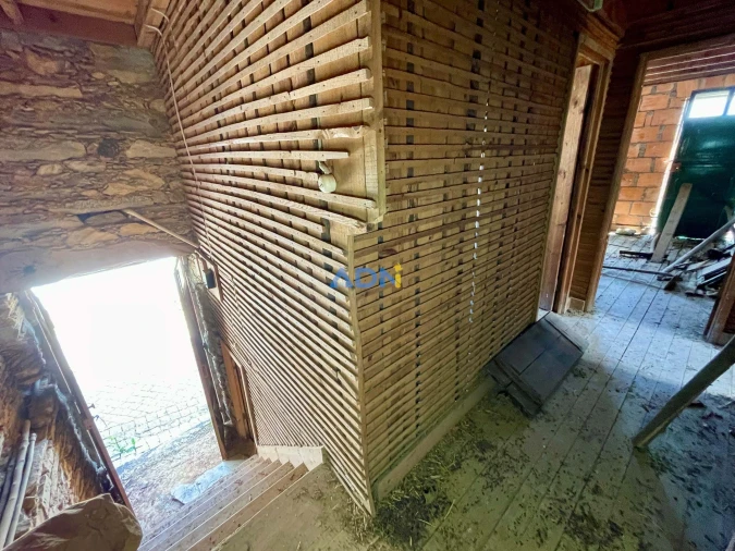 Moradia T3 para Venda em Almaceda Foto 9